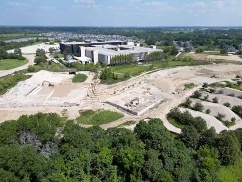 The Biz Week That Was: A new data center, theater goes dark, and nostalgic pop