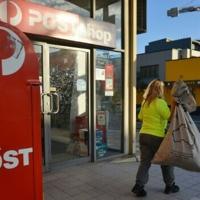 Australia joins countries suspending post to US