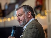 Ted Cruz: “No es una invasión”; pide a México aceptar la oferta