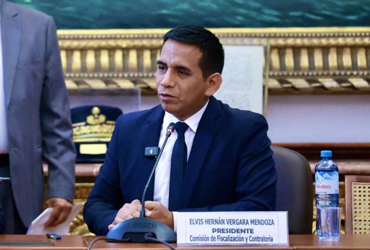 Congresista Elvis Vergara, investigado por la Fiscalía por el grupo 'Los Niños', preside Comisión de Fiscalización