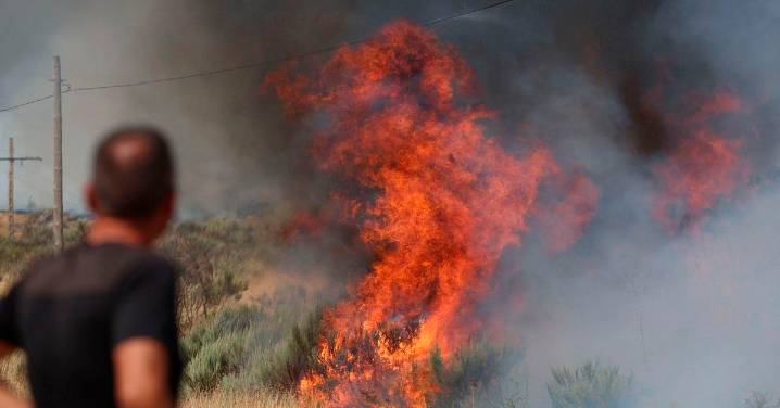 El Gobierno de Sánchez y el PP se acusan mutuamente de la falta de medios contra los incendios