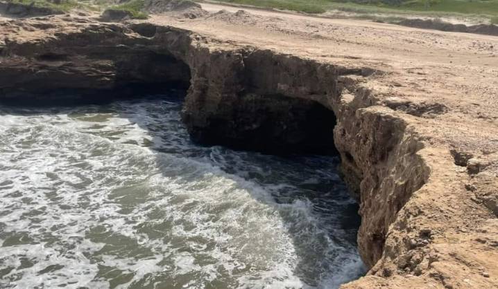 Quequén pierde su playa: en pocos años, el mar ya avanzó 50 metros