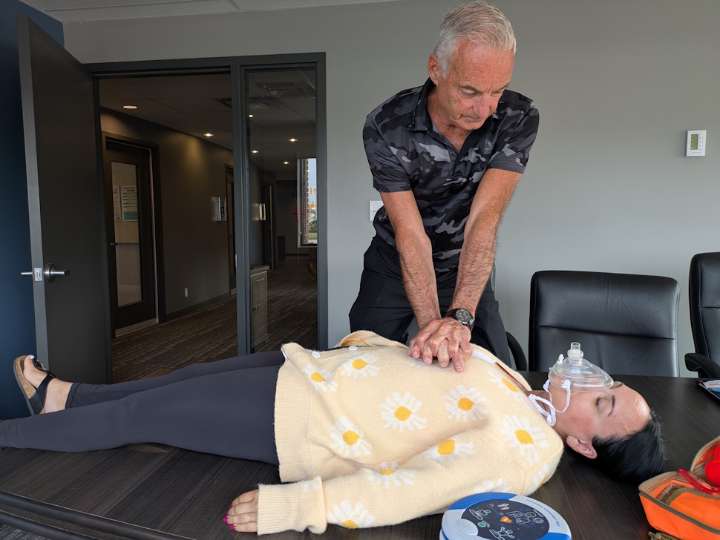 CPR instructor urges more training after beach rescue