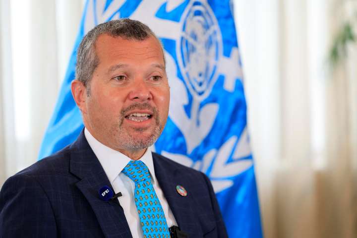 OMI: Descarbonizar tiene un costo y sector marítimo debe asumirlo tras años contaminando