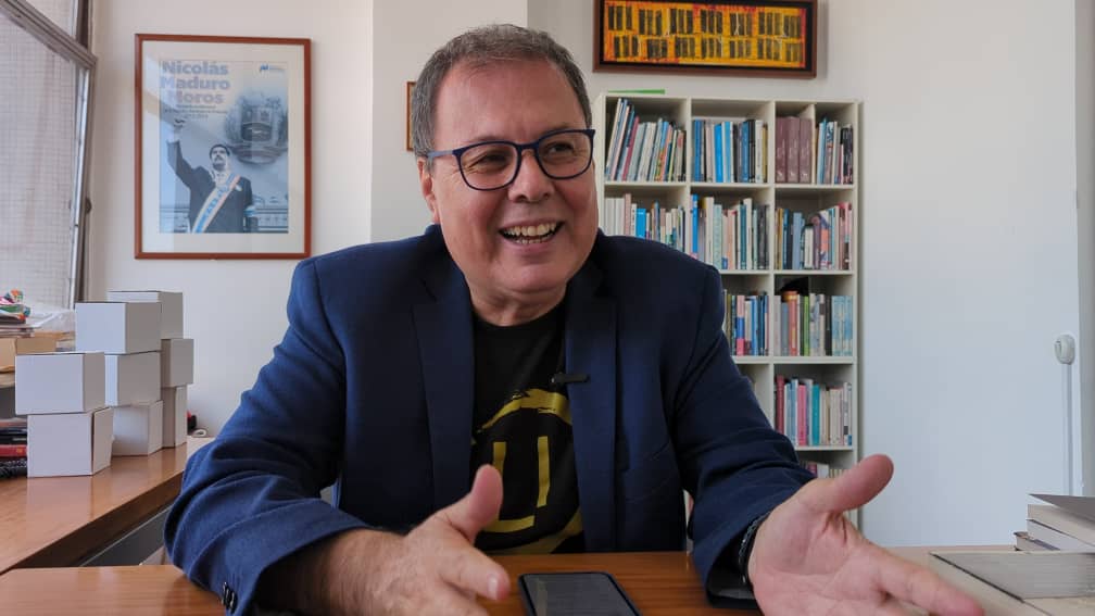 Niñas y niños celebran la poesía popular con "Florentino y el Diablo"