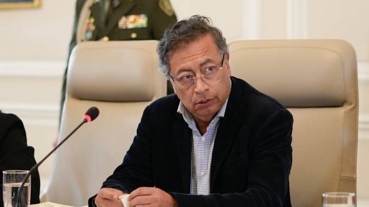 Gustavo Petro ordenó licitar un canal colombiano con concesión vigente hasta 2037