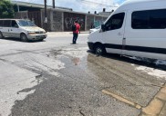 Municipio e Interapas batean denuncias sobre fuga de aguas negras en Simón Díaz