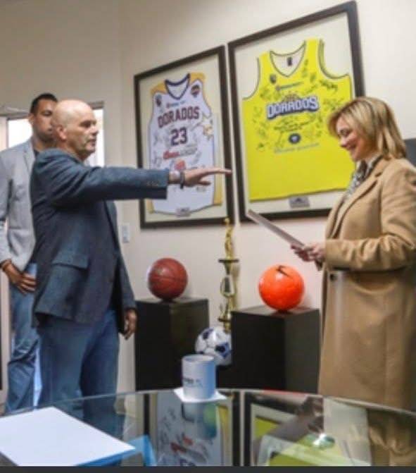 Gobernadora Maru Campos despide con emotivo mensaje a Paco Alonso