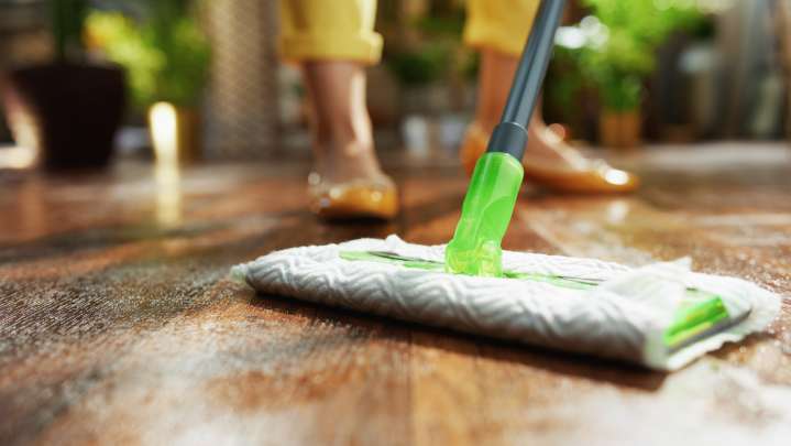The Genius Swiffer Mop Pad Substitute That's Hiding In Your Closet