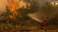 Última hora de los incendios forestales| La UME tiene a "más de 1.100" militares en las labores de extinción de 10 incendios en España