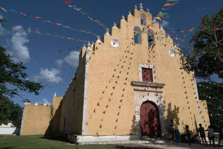Iglesia de Santiago Apóstol, símbolo visible de la identidad cultural de Cuzamá
