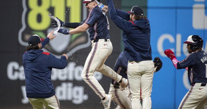White Sox take on the Guardians in first of 3