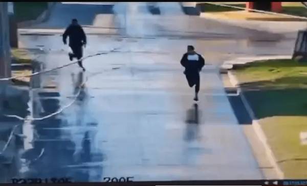 Persecución y detención de un joven acusado de robar un auto en Ensenada
