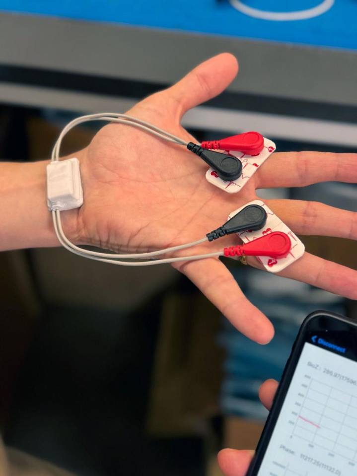Is baby getting enough breastmilk? New device helps moms learn