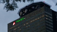 Moody’s evalúa mejorar la calificación de Pemex tras nuevo plan financiero