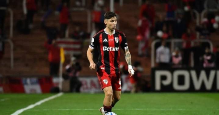 Con Armani decisivo, River eliminó a Unión por penales y pasó a cuartos