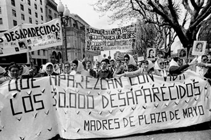 Ideologías, la arrogancia del necio, por A. R. Lombardi Boscán
