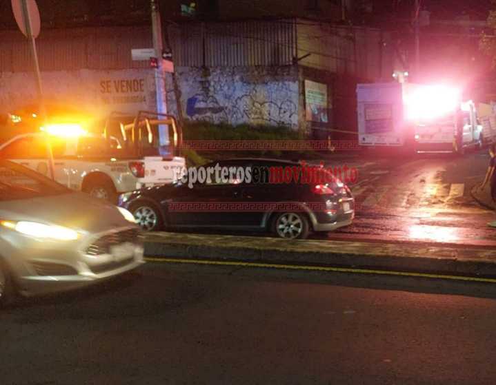 BALACEARON UN VEHÍCULO EN LA VÍA PÚBLICA DE LA ALCALDÍA TLALPAN; EJECUTARON DOS HOMBRES A QUEMA ROPA