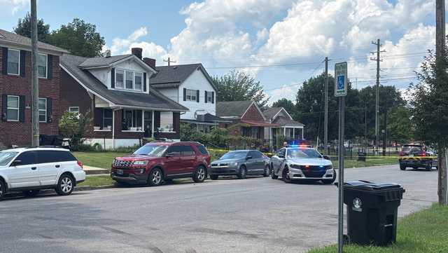 Police believe 4-year-old accidentally shot self in west Louisville