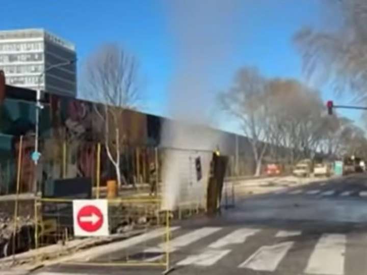 Fuga de gas en Palermo: evacuaron la zona y cortaron el tránsito sobre la avenida Juan B. Justo
