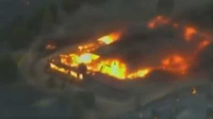 Activado el nivel 2 de alerta en Tres Cantos por un incendio descontrolado  cercano a viviendas