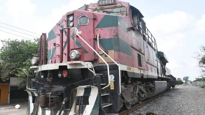 Explica un extrabajador de Ferromex por qué no pudieron parar el tren en Irapuato