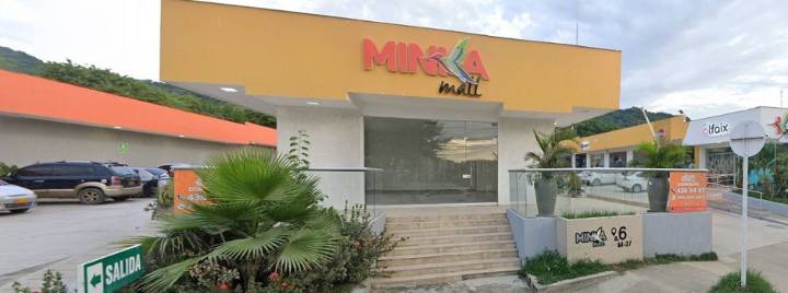 Intento de asalto a carro de valores en Minka Mall deja dos heridos