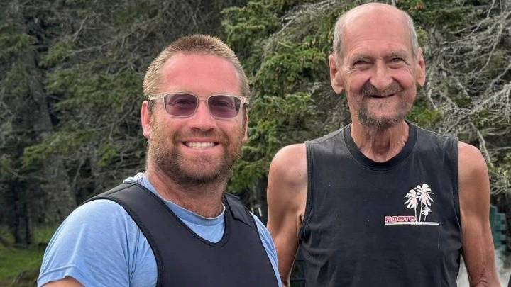 Search for 2 Quebec men lost at sea called off