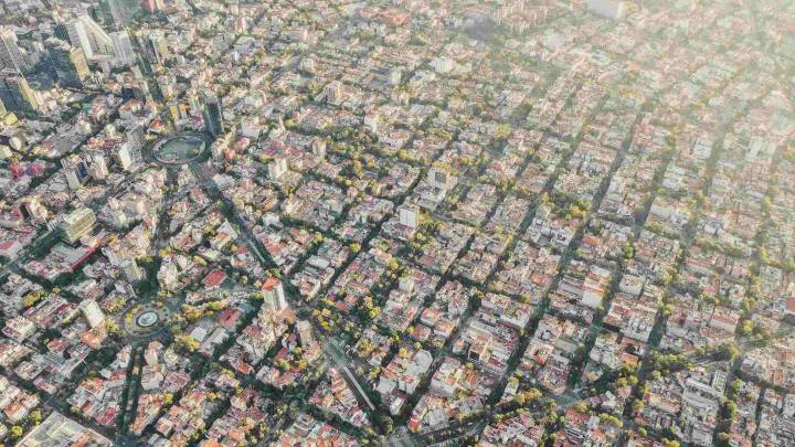 ¿Cuántas Personas Viven en Pobreza en CDMX? Este Lugar Ocupa Entre Entidades de México