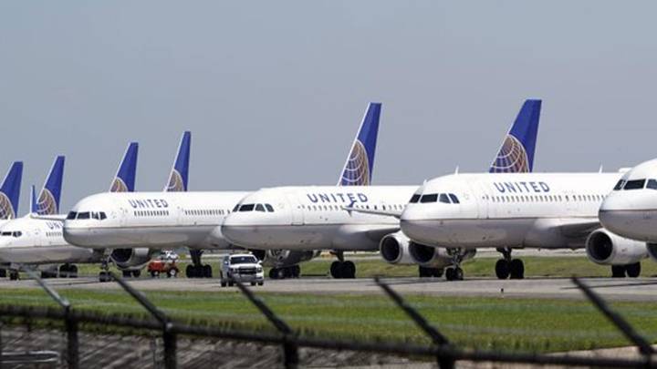 Ground stop issued for United flights in multiple cities, including Chicago, due to technical issues