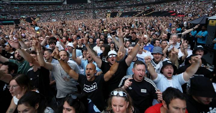 Probe launched after 'hundreds' of Oasis fans sneaked into Wembley gig without tickets