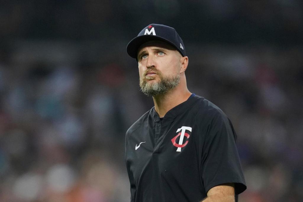 Minnesota Twins owners opt to halt the sale and keep the club in the family, adding new investors instead