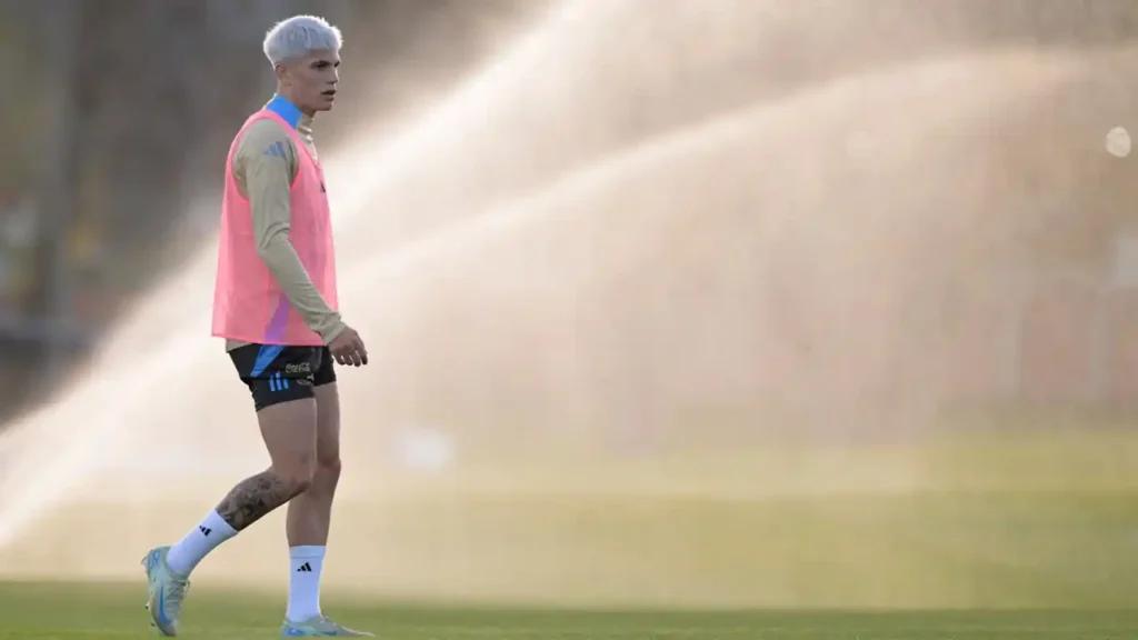 Confirman que Garnacho se va al Chelsea