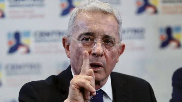 Uribe desiste a la prescripción del caso en su contra por el que fue condenado