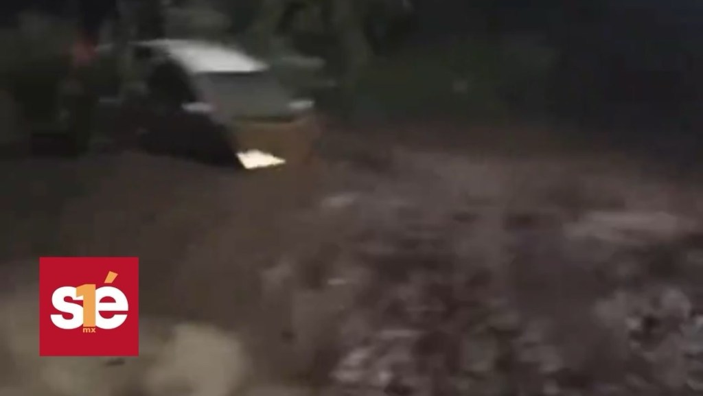 Inundación en San Isidro, Tenango del Valle, deja a familias atrapadas y sin auxilio oficial