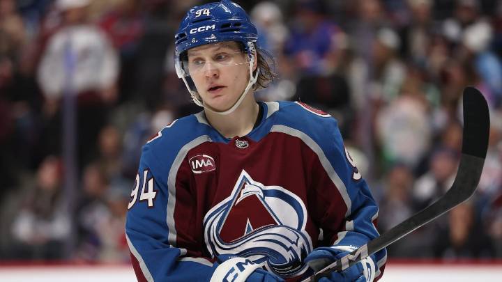 Kiviranta signs 1-year contract with Avalanche