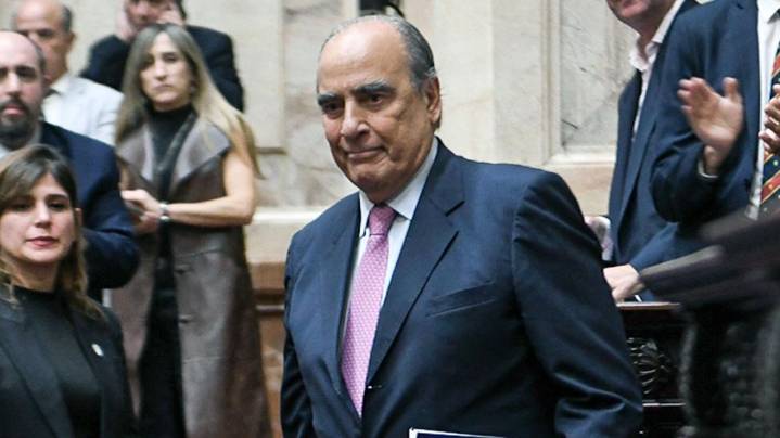 Antes de ir a Diputados, Francos culpa a la oposición