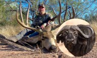 Búfalo caza a millonario cazador texano durante safari en Sudáfrica