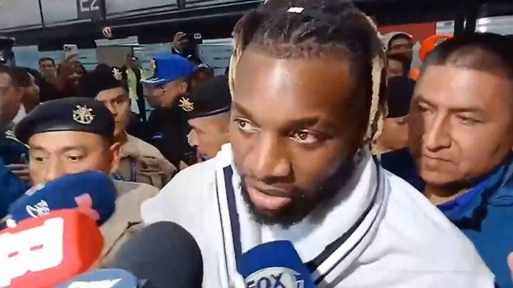 Allan Saint-Maximin llega a México y agradece recibimiento de la afición del América