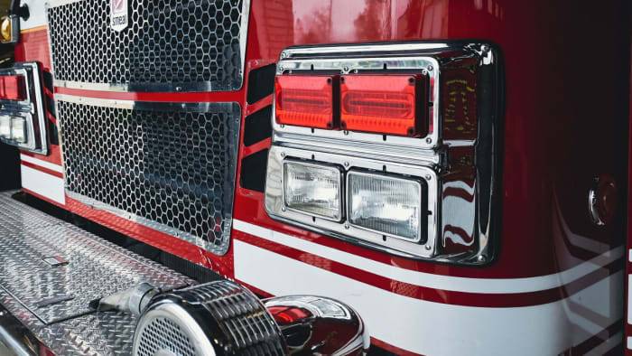 7 people displaced after possible lightning strike ignites fire at Orlando home