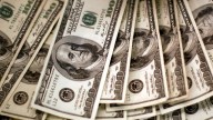 Subió el dólar y cayeron hasta 10% las acciones argentinas, en medio del escándalo por los audios