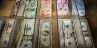 El “Súper peso” se mantiene estable frente al dólar al cierre de este jueves 28 de agosto
