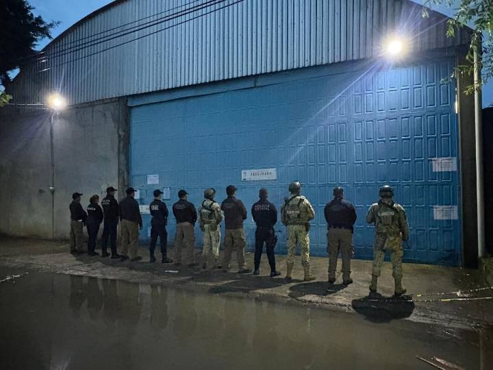 FGR cumplimenta orden de cateo por robo de autotransporte en Chiautempan