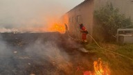 La explosión de incendios deja tres muertos, una decena de heridos y más de 90.000 hectáreas quemadas en una semana en España