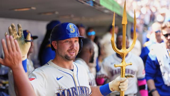 Cal Raleigh's catcher home run record, surprising power seasons