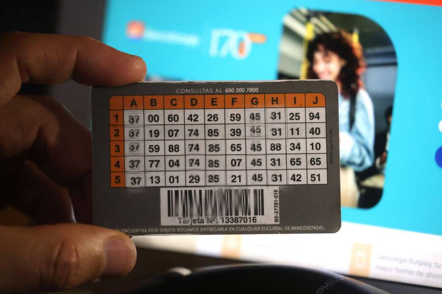 El fin de las tarjetas de coordenadas para transferencias electrónicas se posterga por un año
