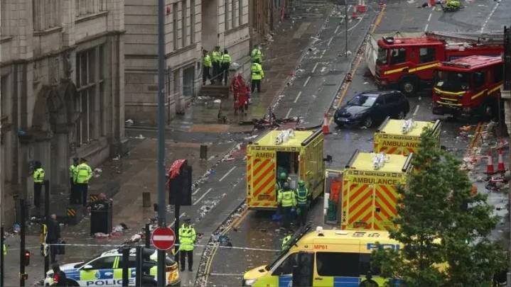 Acusado de atropello masivo durante celebración del Liverpool en mayo enfrenta cargos por lesiones y conducción peligrosa