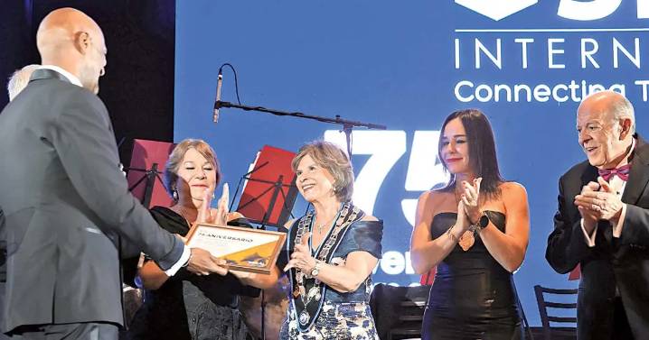 Conmemora Skål Internacional CDMX su 75 aniversario