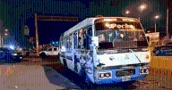 Atacan con explosivo a cúster en la Av. Canta Callao: conductor queda grave tras atentado