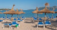 Pensioners fined £250 for reserving sunbeds at Spain holiday hotspot